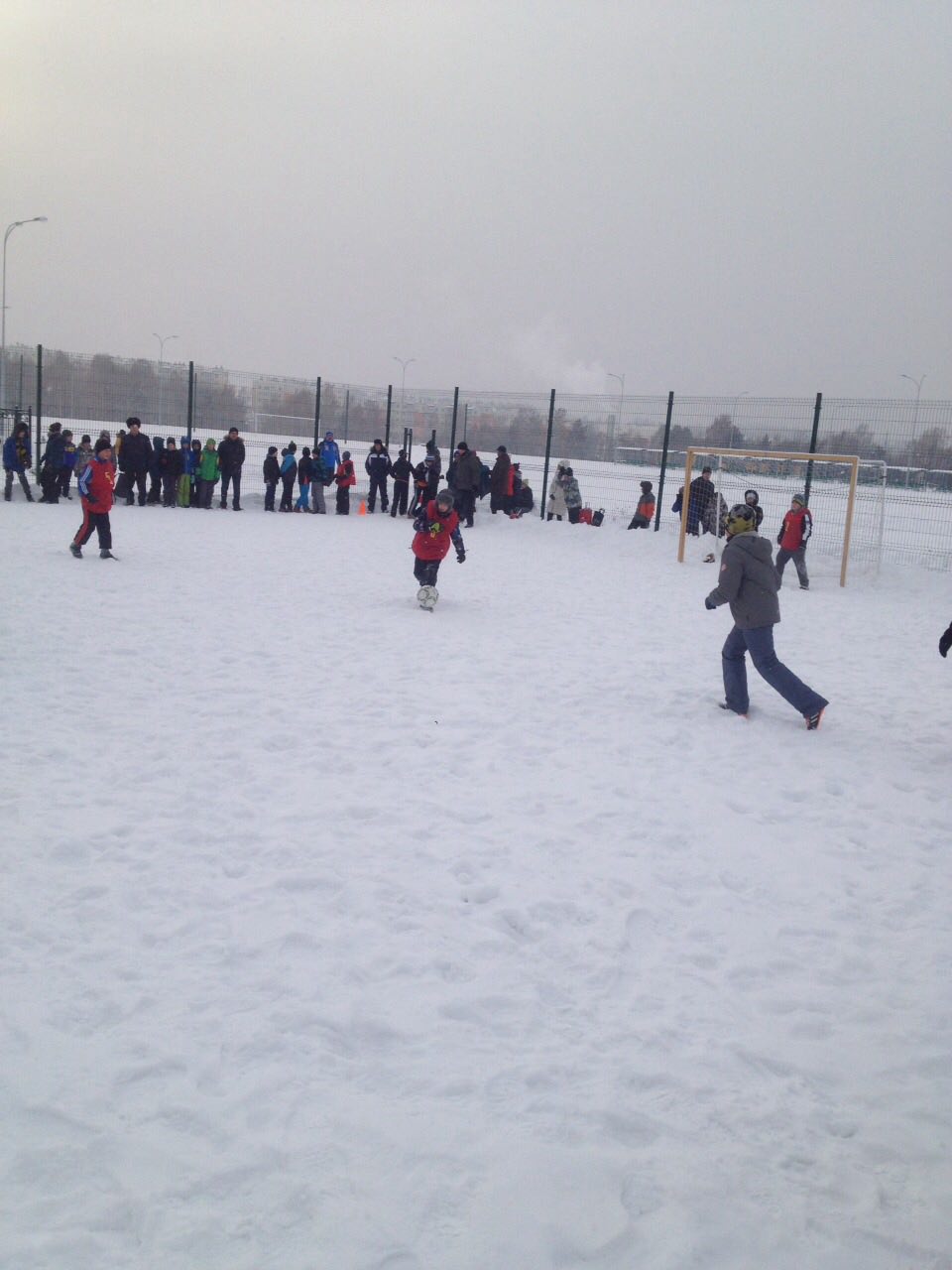 Зимний футбол