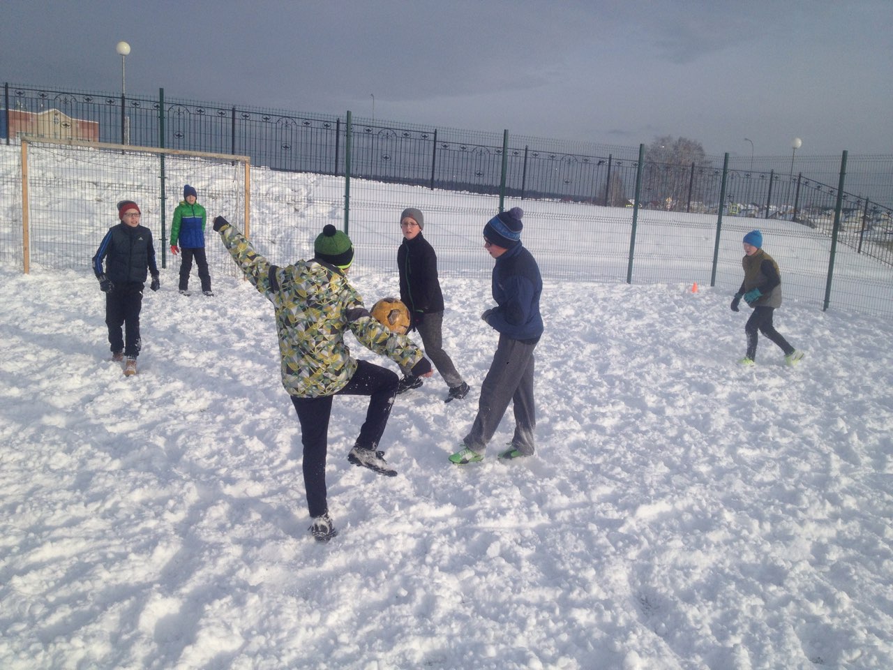  Зимний футбол